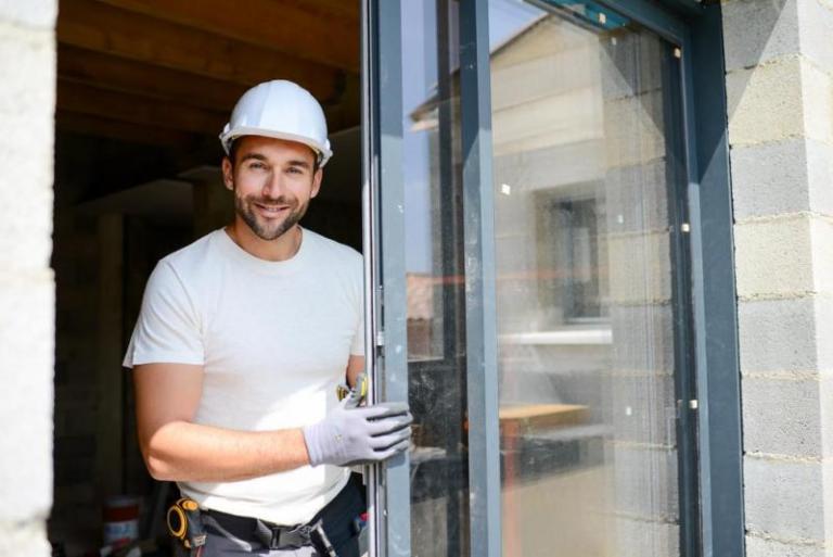Pourquoi confier la pose de vos baies vitrées à des experts certifiés ?